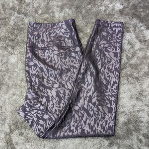 Old Navy High-Waisted PowerSoft Foil-Print Leggings in Black Shine